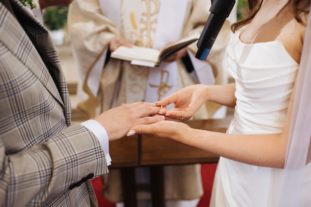 Catholic Matchmaking in Kansas: Christ First Dating